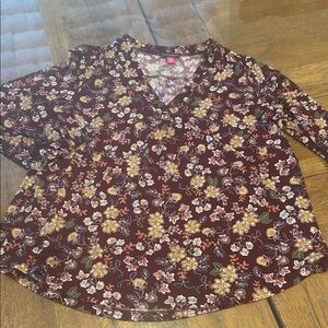 Vince Camuto Floral V-Neck Blouse - Burgundy and Gold